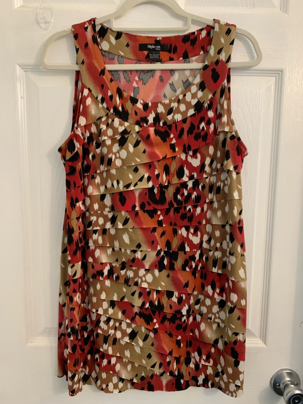 Style & Co. Multicolor Ruffled Animal Print Sleeveless Blouse. Size large  $10